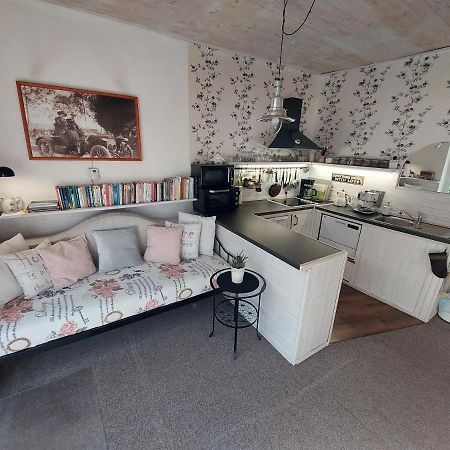 Apartman Aromasalon Trebic Exterior photo